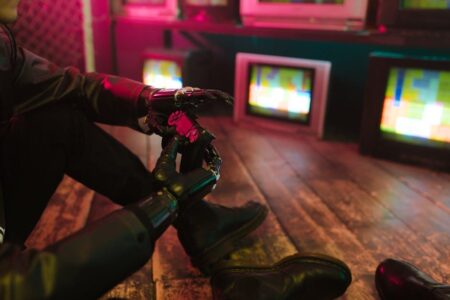 Best TVs for Bright Rooms: Top Anti-Glare Picks Reviewed